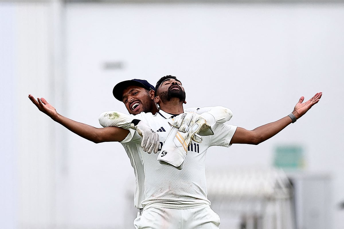 India’s Mohammed Siraj (front) celebrates taking the wicket of England’s Gus Atkinson and winning on the fifth and final day of the fifth Test cricket match between England and India at The Oval in London on 4 August 2025