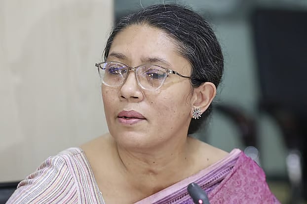 Professor Samina Lutfa of Dhaka University's department of sociology speaks at the roundtable on 'Women's seats in the National Parliament and women's political empowerment'. Today, Saturday, at the Prothom Alo office