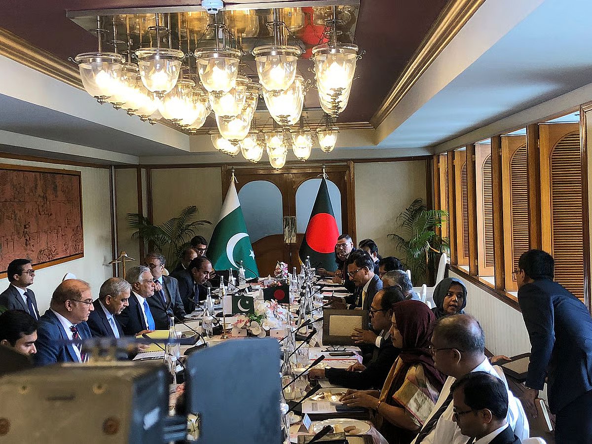 Bangladesh Foreign Affairs Adviser Md Touhid Hossain and Pakistan Foreign Minister Ishaq Dar are representing their respective countries in the bilateral meeting.
