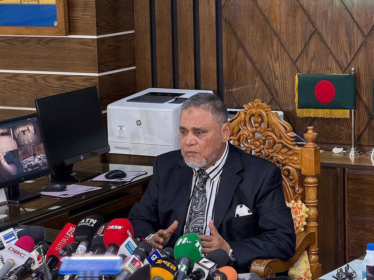 Chief Election Commissioner AMM Nasiruddin talks to the media after holding a meeting with the US charge d’affaires Tracey Ann Jacobson in Dhaka on 1 September 2025