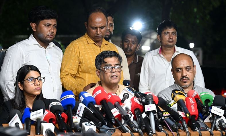 Chief Adviser’s Press Secretary Shafiqul Alam briefed reporters in front of the State Guest House Jamuna.