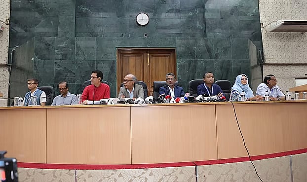 Members of the Election Commission are announcing the results of the DUCSU election. On Wednesday morning, at the Senate Building of Dhaka University.