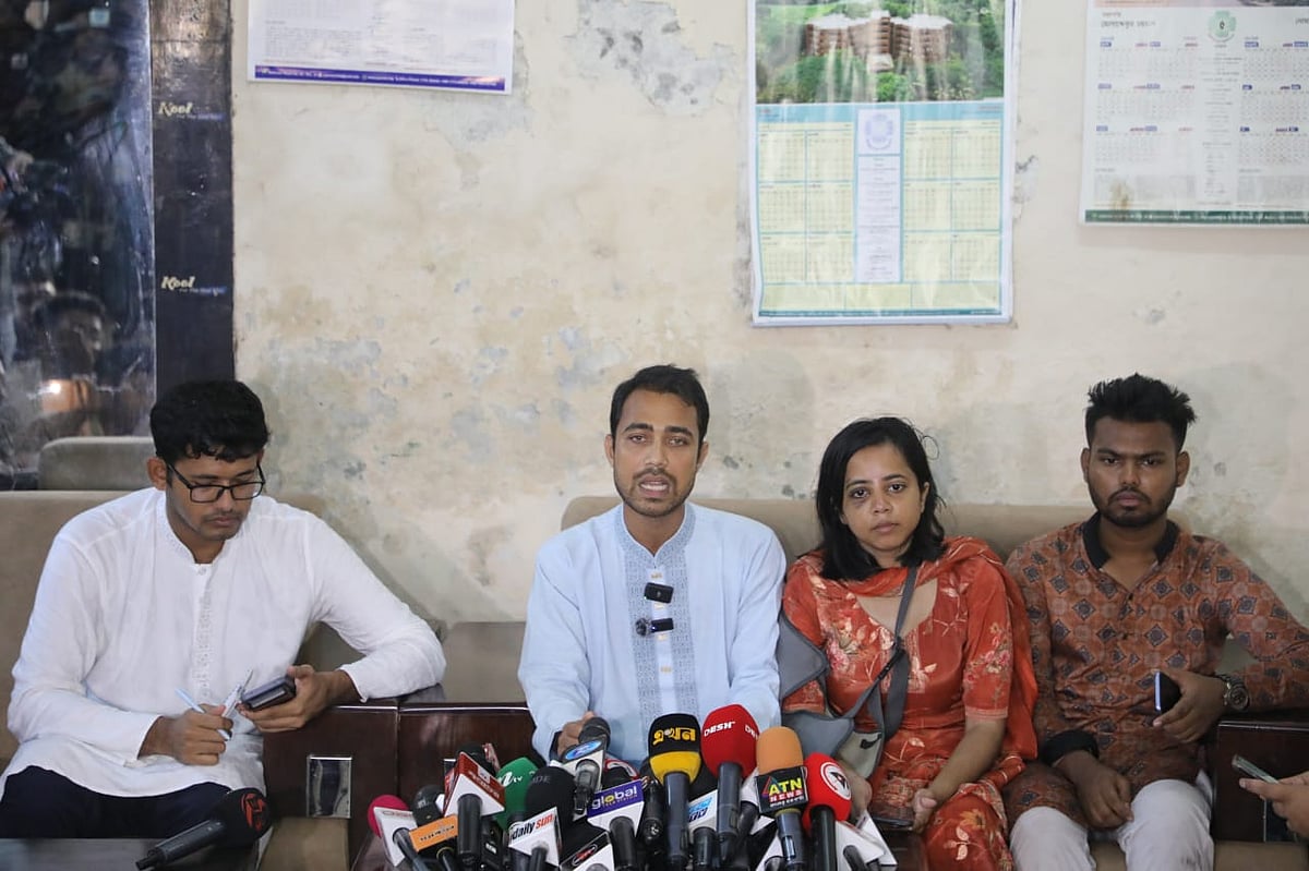 Vice-President (VP) candidate from the Chhatra Dal-backed panel in the JUCSU and hall union elections, Sheikh Sadi Hasan talks to the media in an emergency press conference on 11 September 2025