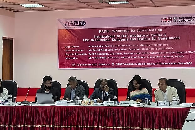 Guests attend a workshop on US reciprocal tariffs and Bangladesh's LDC graduation, organised by the private research organisation RAPID. The event was held today, Tuesday, at the CIRDAP auditorium in the capital.