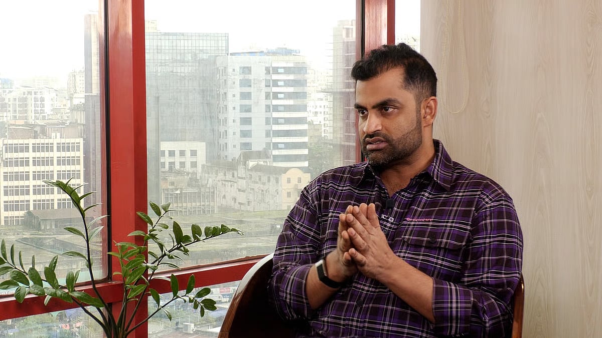 Tamim Iqbal at Prothom Alo office