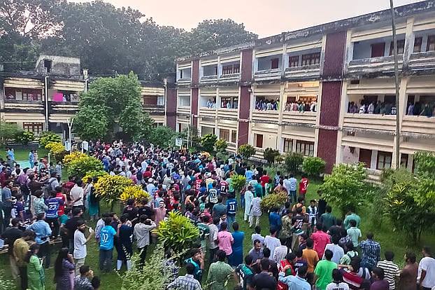 Protesting RU students besieged the assistant VC at Zubery building of the university on Saturday afternoon