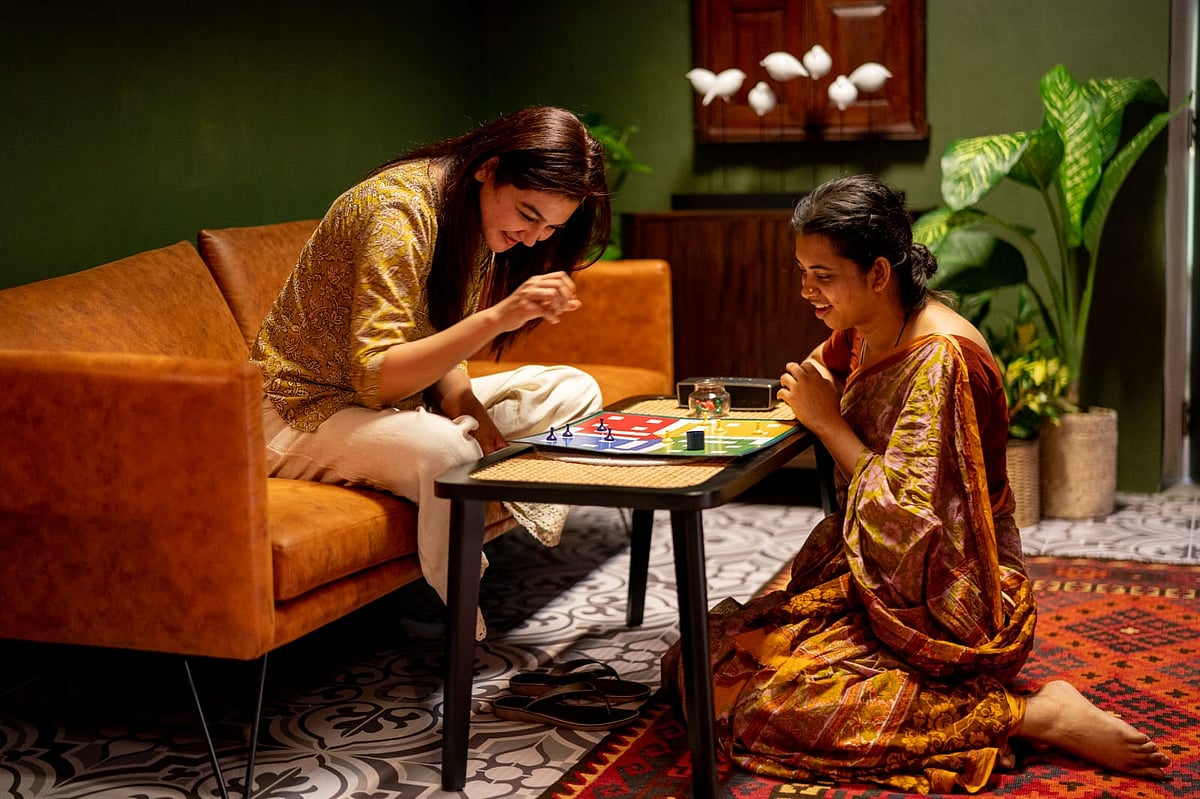 Jaya Ahsan and Mohsina Akter in a scene of the film 'Jaya Ar Sharmin'.