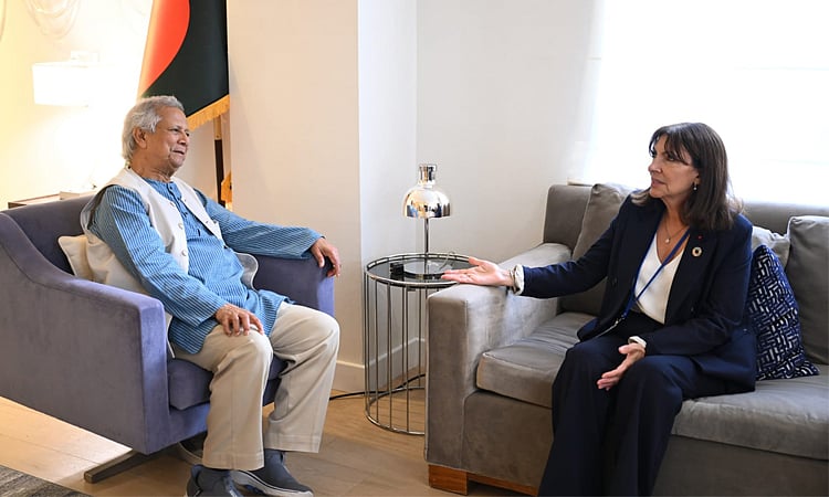 Mayor of Paris Anne Hidalgo called on Chief Adviser Professor Muhammad Yunus in New York on 23 September 2025.