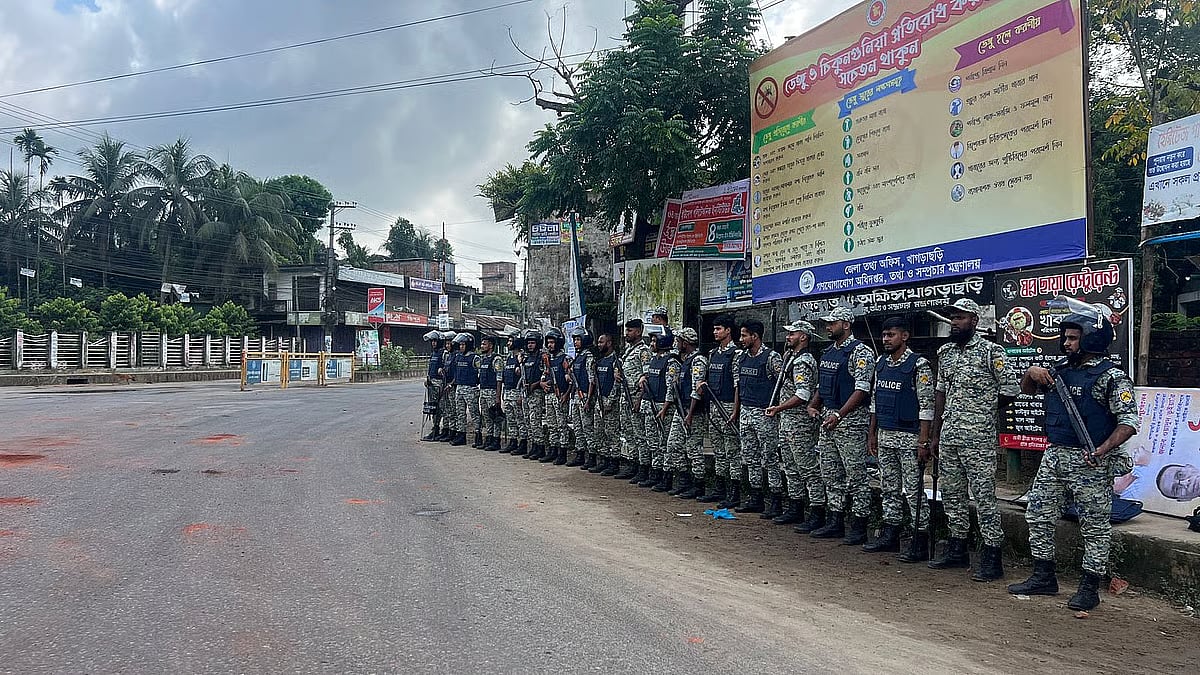 Section 144 is in force in Khagrachhari. Members of the law enforcement agencies are on alert across the town. Photo taken from Chengi Square area around 8:30 am on 28 September 2025.