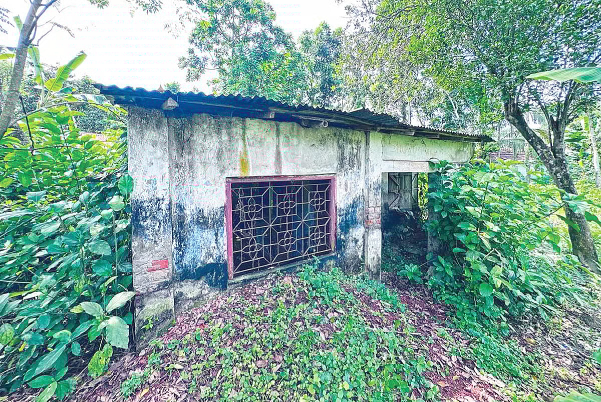 The head office of the Services for Equity and Economic Development (SEED) at Dighirpar Bazar in Monirampur, Jashore. The photo is taken on 28 September 2025