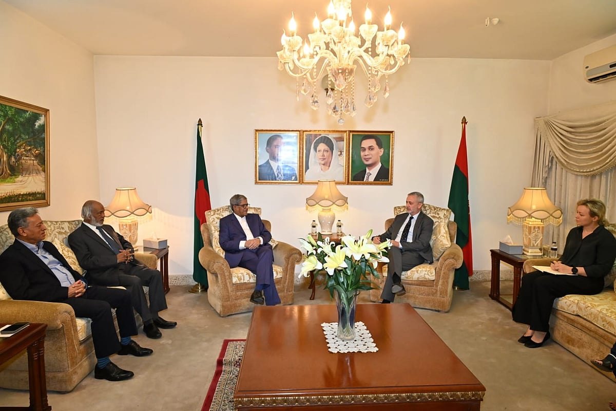 EU Ambassador to Bangladesh Michael Miller meets BNP Secretary General Mirza Fakhrul Islam Alamgir at the BNP Chairperson’s Gulshan office in Dhak on 8 October 2025.