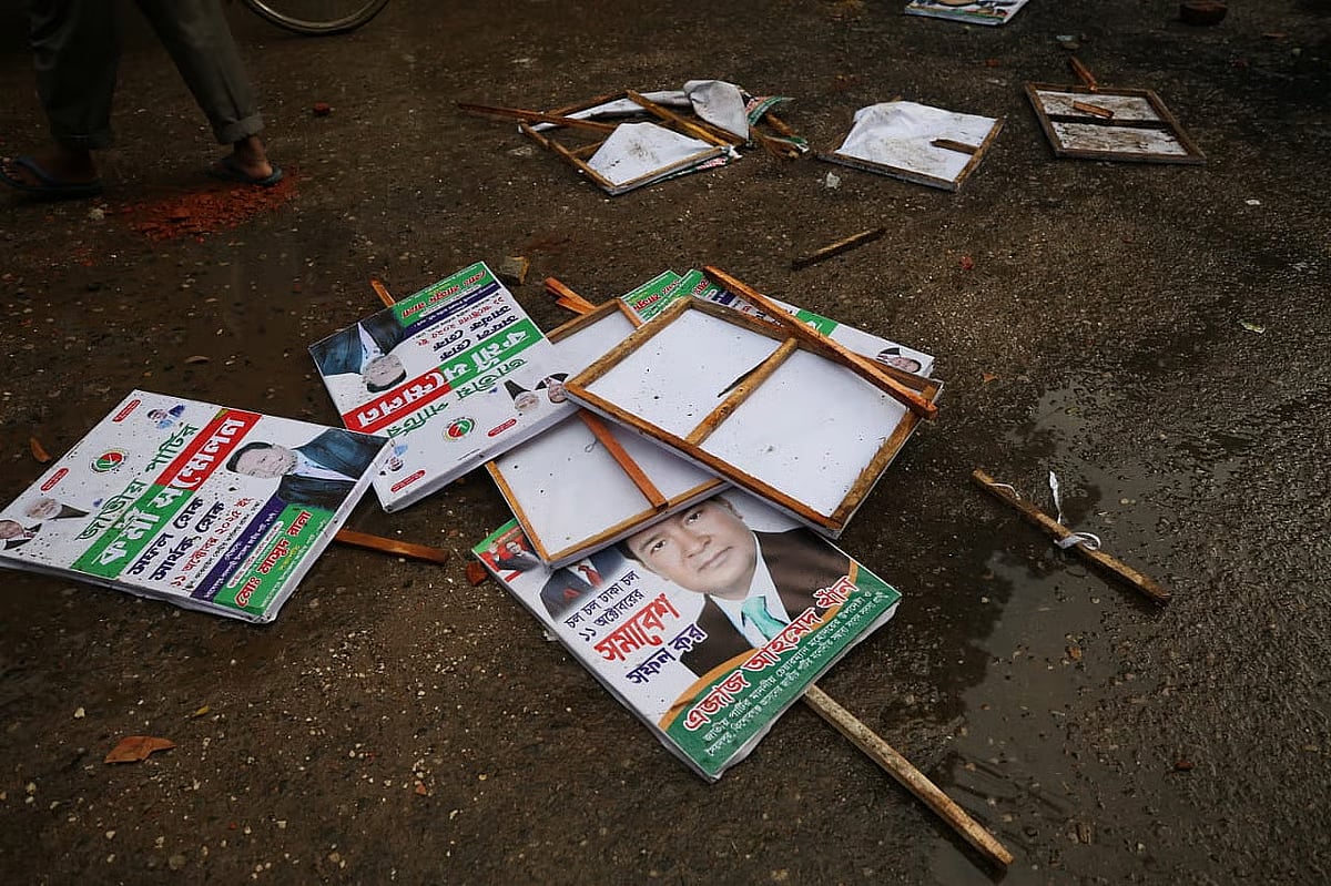Festoons carried by Jatiya Party men lay scattered on the ground after police foiled its rally on 11 October.