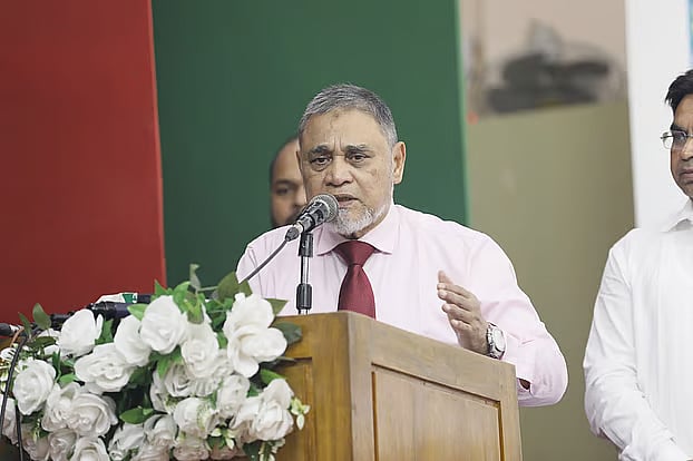 CEC AMM Nasir Uddin addressing a workshop with presiding officers Saturday morning at the Regional Public Administration Training Center Auditorium in Askar Dighi area of ​​Chattogram city.