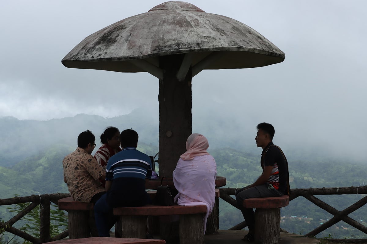 Families enjoying the tranquillity of the natural surroundings.