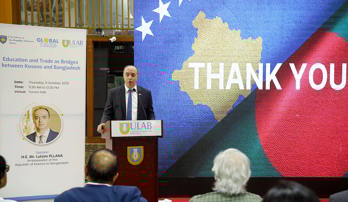 Lulzim Pllana, ambassador of the Republic of Kosovo to Bangladesh, gives a lecture at The University of Liberal Arts Bangladesh (ULAB) on 9 October 2025.