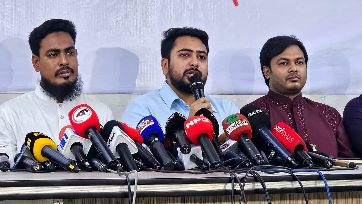 NCP chief convener Nahid Islam talks to the media at its headquarters at Banglamotor, Dhaka, on 16 October 2025