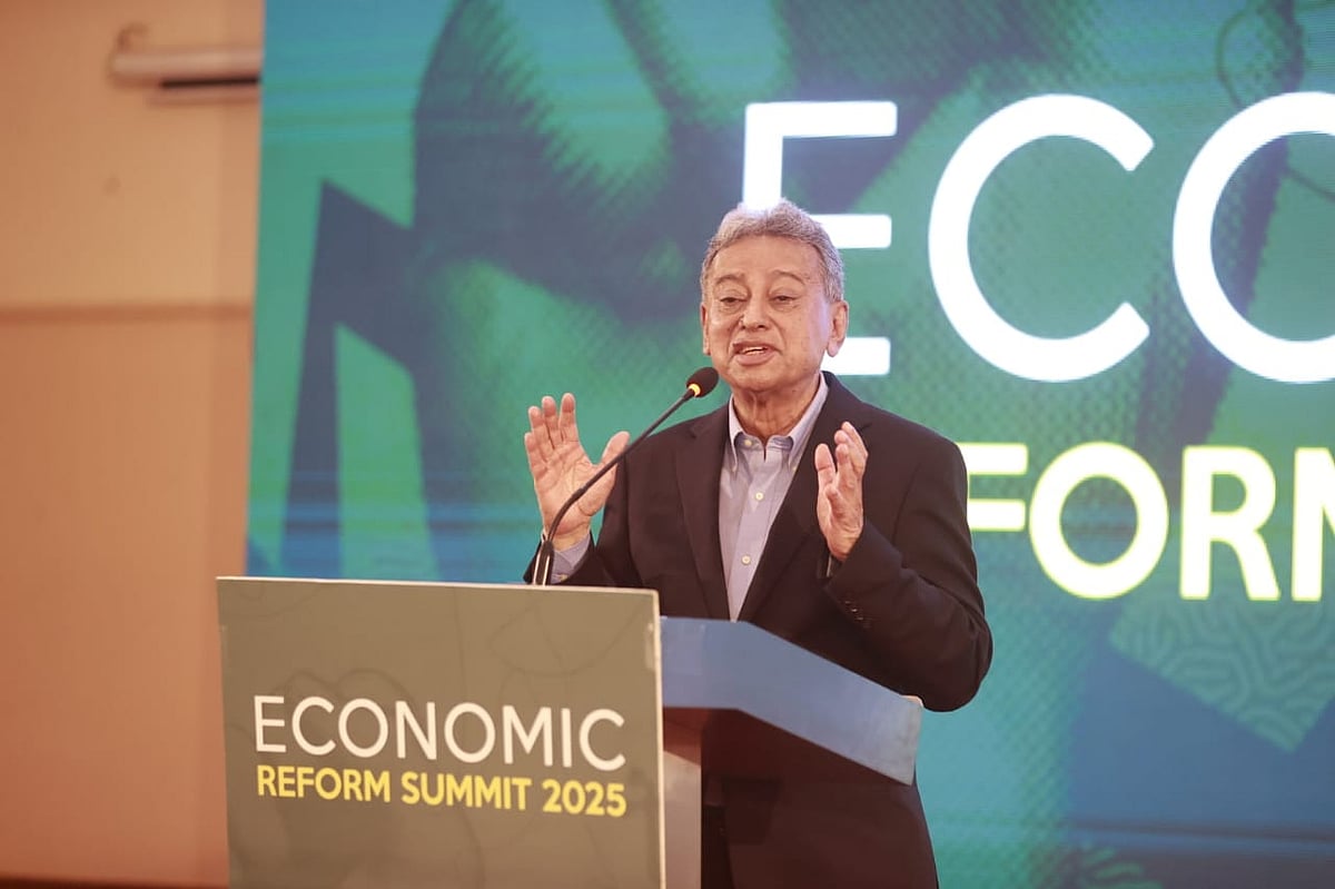 BNP standing committee member Amir Khasru Mahmud Chowdhury speaks as the chief guest at the Economic Reform Summit held at a hotel in Gulshan, Dhaka, on 27 October 2025