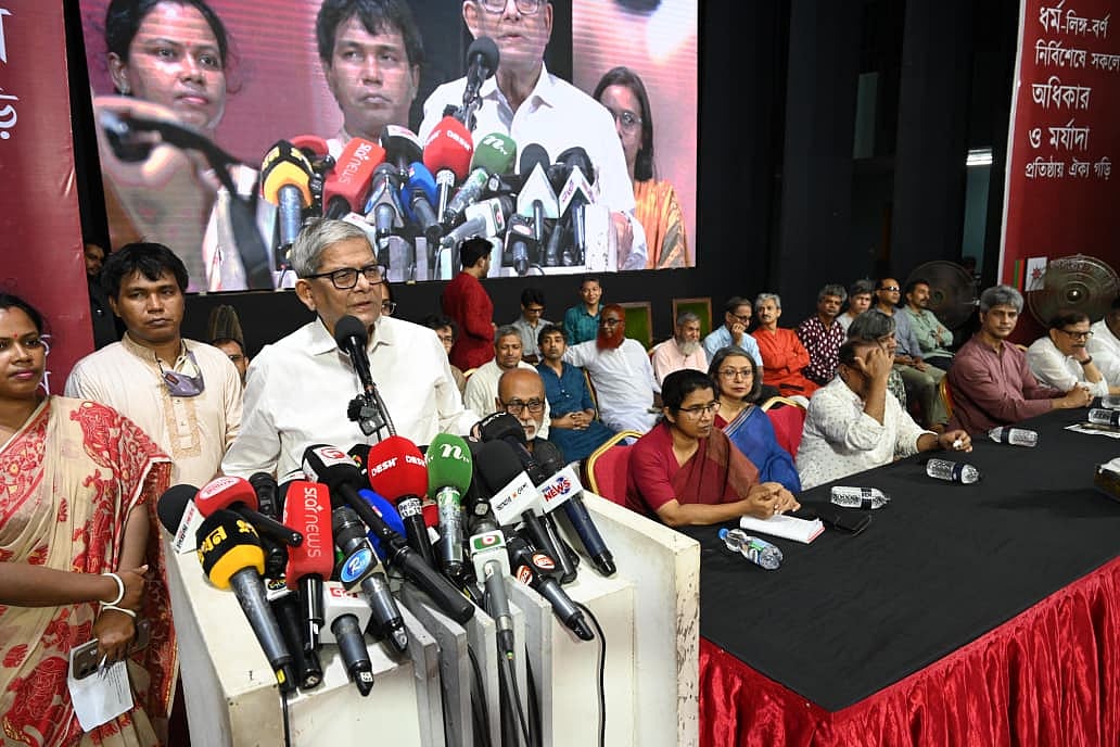 BNP secretary general Mirza Fakhrul Islam Alamgir speaks at the national conference of Ganosamhati Andolan at the engineers institution auditorium in Dhaka on 31 October 2025