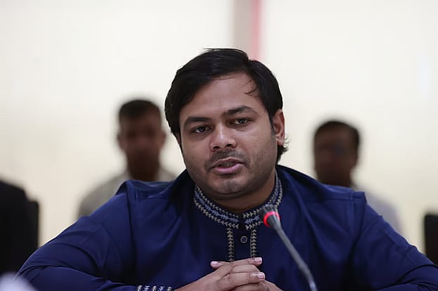 Ariful Islam Adib, senior joint convener of the National Citizen Party (NCP), speaking at the roundtable "Reforming Bangladesh Police: Challenges and the Way Forward" today, Saturday, at the Prothom Alo office in Karwan Bazar, Dhaka