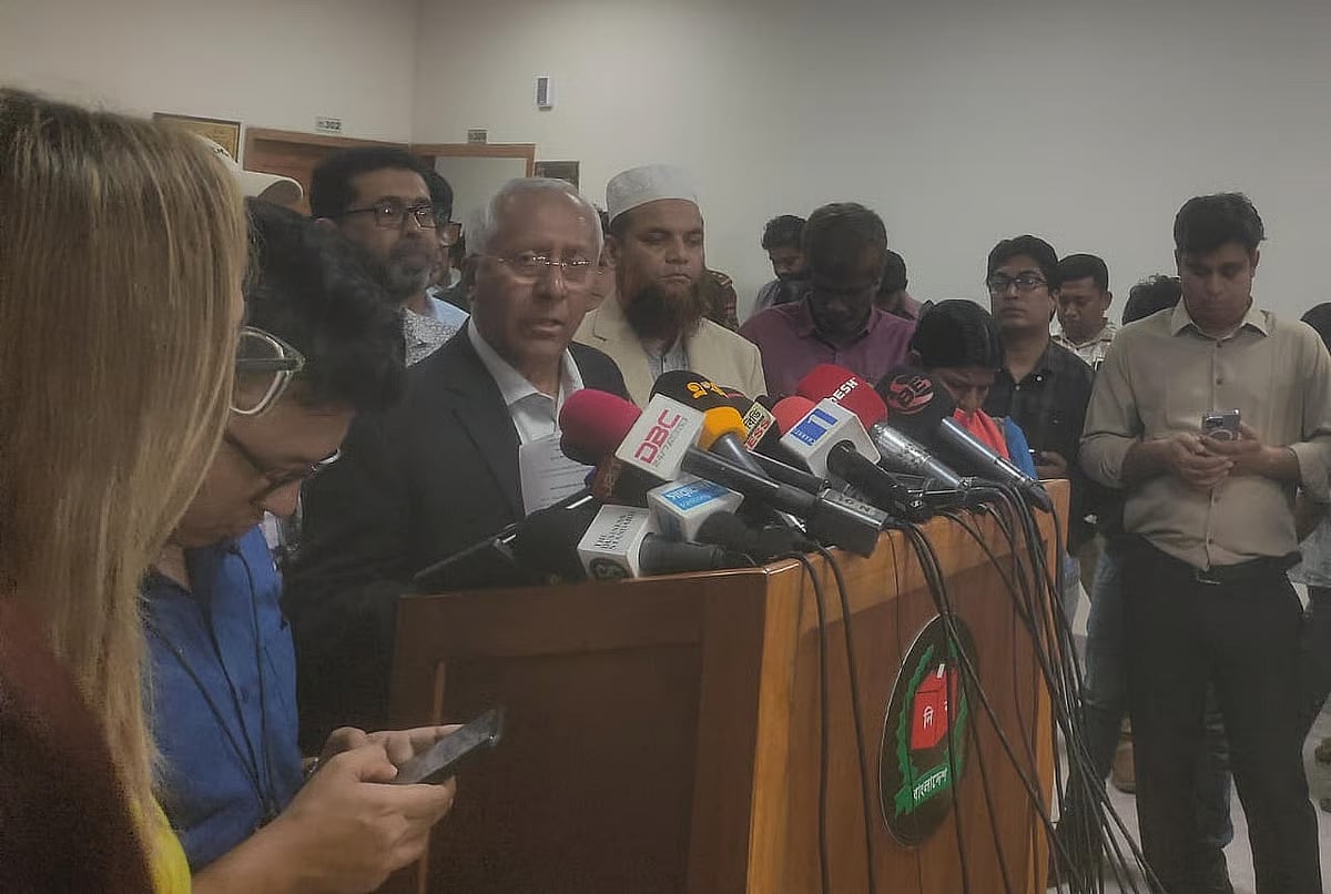 Election Commission senior secretary Akhtar Ahmed addresses a press briefing at Nirbachan Bhaban in Dhaka on 2 November 2025