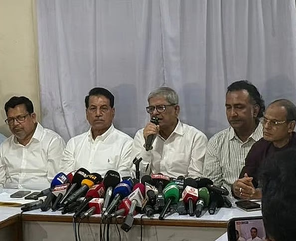 BNP secretary general Mirza Fakhrul Islam Alamgir a press briefing at the BNP’s central office in Naya Paltan, Dhaka on 2 November 2025