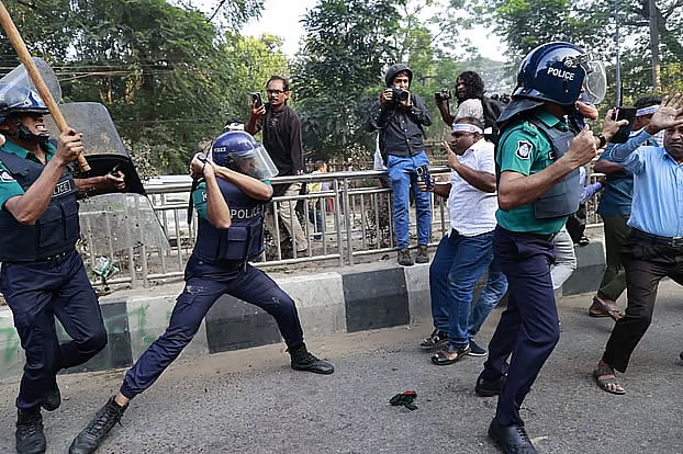 Тербелетін жұп секс видео