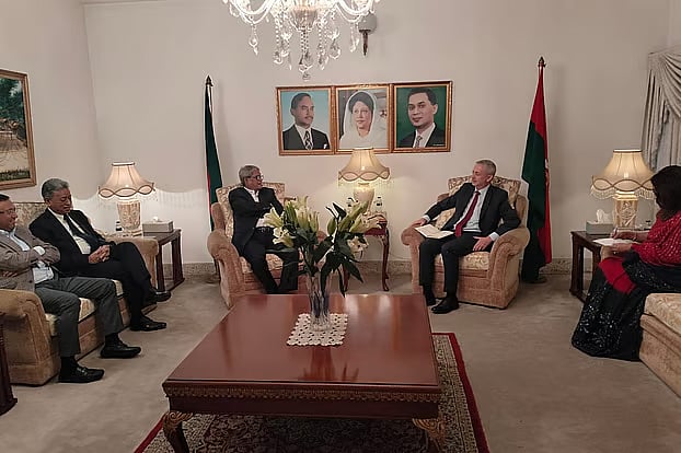 The European Union (EU) ambassador to Dhaka, Michael Miller, met with a BNP delegation at the party chairperson's political office in Gulshan, Dhaka on Wednesday.