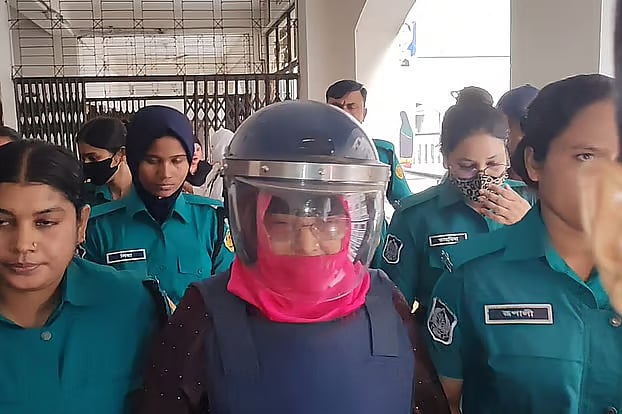 Salma Islam, who was assaulted at Dhanmondi 32 during the Awami League’s ‘Dhaka Lockdown’ programme, has been sent to jail in last year’s July attempted murder case. She was taken to the Dhaka court premises on Friday afternoon.