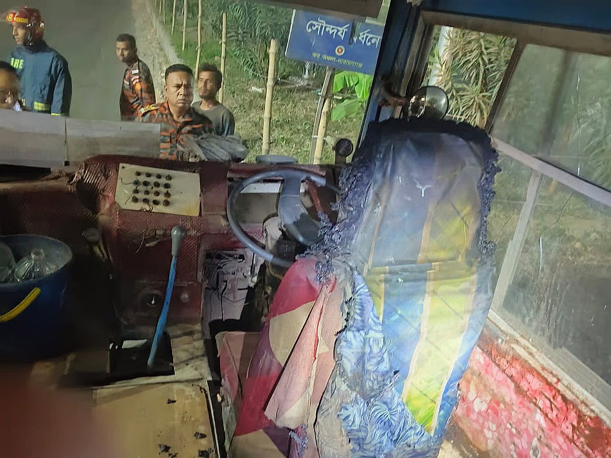 Miscreants set fire to a bus that was parked by the roadside in Fatullah of Narayanganj Sadar upazila early on 17 November 2025.