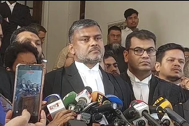 Supreme Court lawyer Shishir Manir at the Supreme Court premises on 20 November 2025.