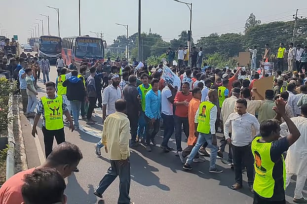 Local BNP activists and leaders held a rally followed by a protest march and a temporary blockade at the Dhaka-Mawa expressway today, Saturday in demand of reconsidering the BNP’s nominated candidate for Munshiganj-1.