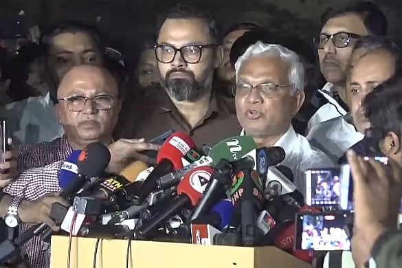 AZM Zahid Hossain provides an update on Khaleda Zia’s latest health condition 29 November at Evercare Hospital.