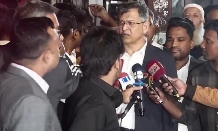 BNP standing committee member Salahuddin Ahmed speaks to the journalists after a meeting of BNP's national standing committee at the party chairperson's office in Gulshan, Dhaka on 1 December 2025.