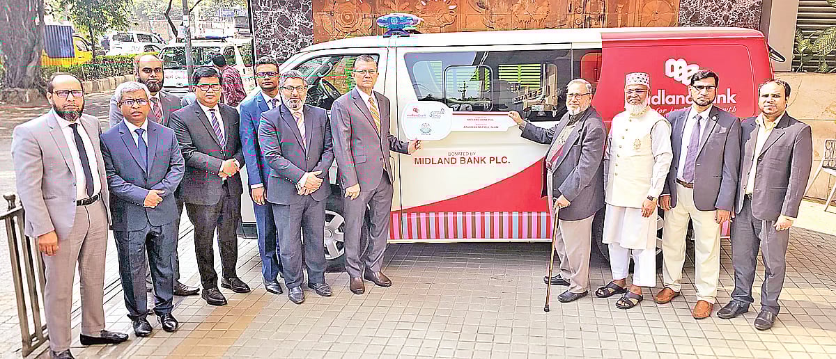 Midland Bank has gifted an ambulance to Anjuman Mufidul Islam. The ambulance was recently handed over by the bank.