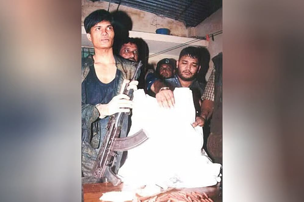 On 1 October 2000, ‘notorious criminal’ Sazzad Ali, also known as Boro Sazzad, was arrested with an AK-47 rifle.