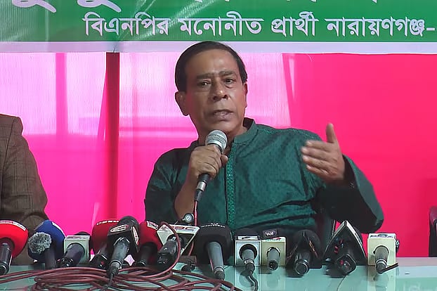 Citing security concerns, BNP-nominated candidate Mohammad Masuduzzaman has announced his withdrawal from the Narayanganj-5 (City-Port) constituency election. He made the announcement on Tuesday afternoon during a discussion with journalists at the Narayanganj Press Club.