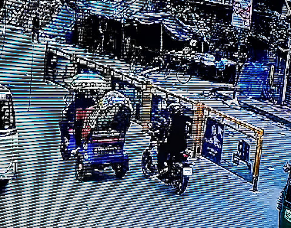 Osman Hadi, who was riding a rickshaw, was shot by a man riding on the back of a motorcycle in Purana Paltan, Dhaka.