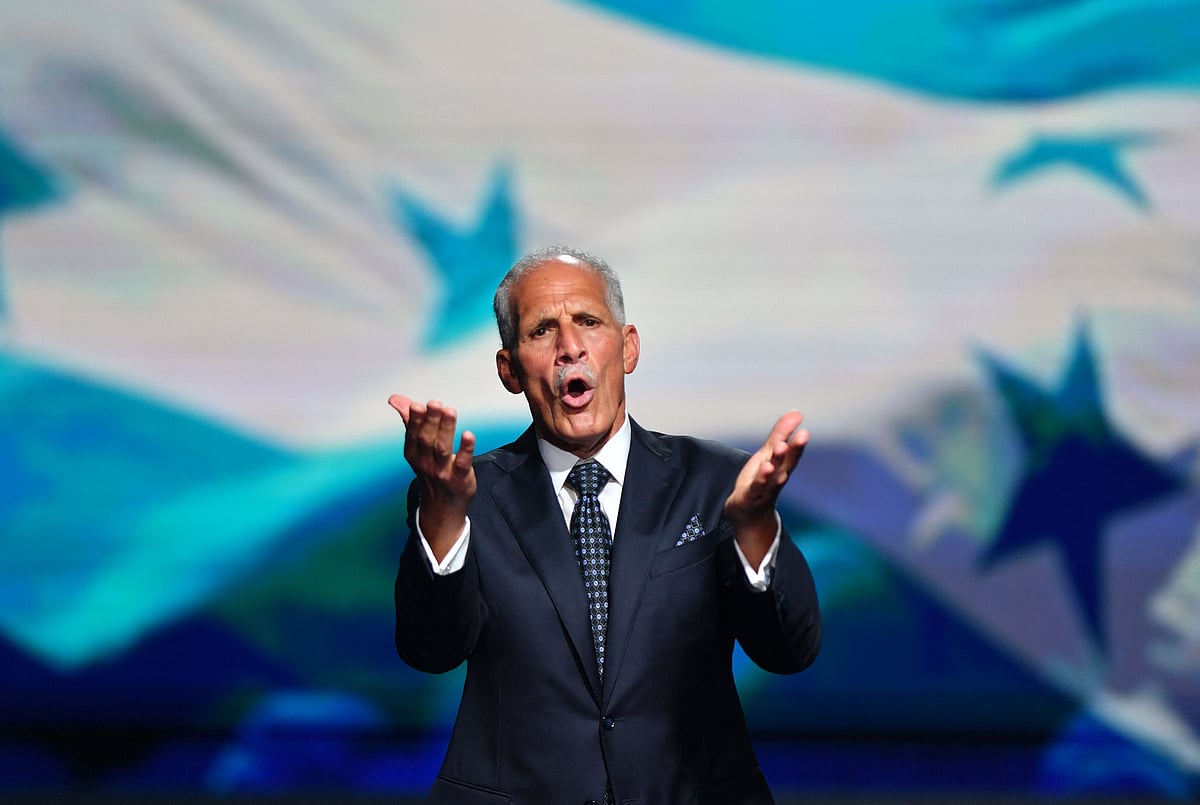 Honduran presidential candidate and businessman Nasry Asfura of the National Party delivers a speech as he presents his government plan in Tegucigalpa on 11 November, 2025.