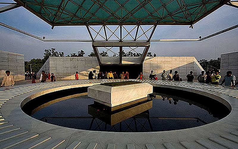 BNP chairperson and former prime minister Khaleda Zia likely to be laid to eternal rest beside Ziaur Rahman’s grave at Zia Udyan, Agargaon, Dhaka