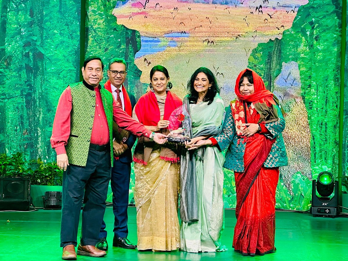 Runa Khan receives award for outstanding contributions to climate resilience