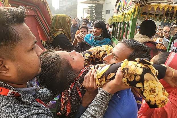 The ailing garment workers were immediately taken to different hospitals. The photo shows Shaheed Ahsan Ullah Master Hospital in the Tongi area of Gazipur this morning.