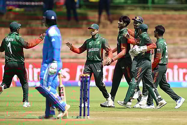 By bowling well, the Bangladesh Under-19 team did not allow the India Under-19 team to score many runs.