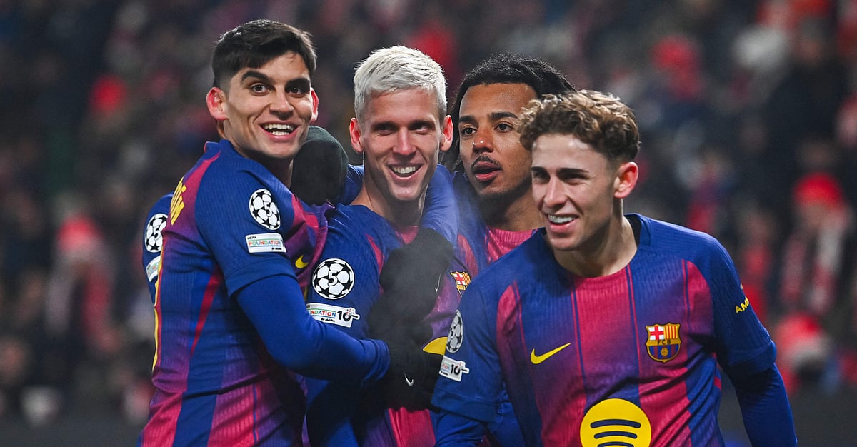 Barcelona's Spanish midfielder #20 Daniel Olmo celebrates his 2-3 with team mates during in the UEFA Champions League football match between Slavia Prague (CZE) and FC Barcelona (ESP) in Prague, Czech Republic on 21 January, 2026