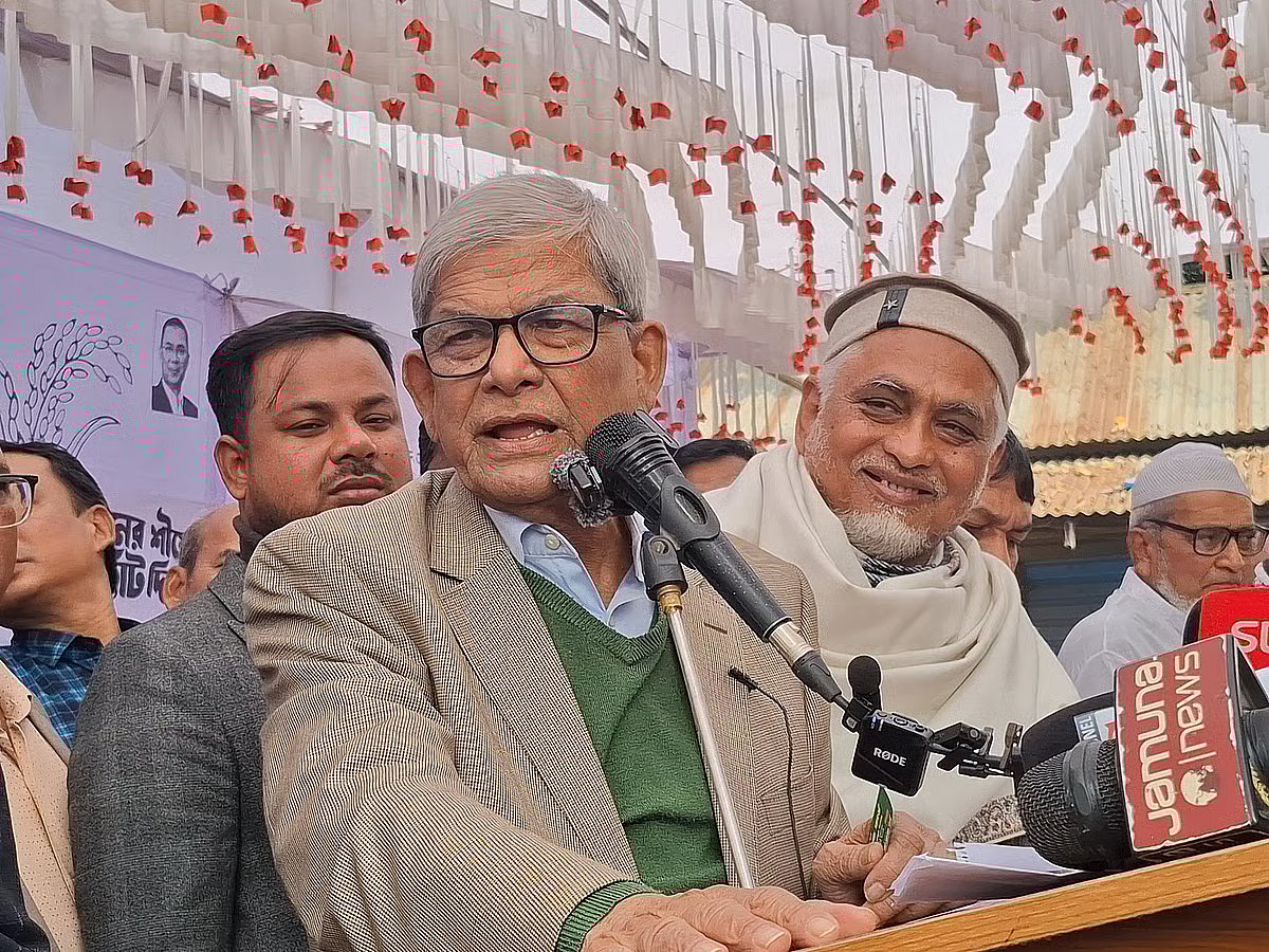 BNP secretary general and the party’s candidate for Thakurgaon-1 , Mirza Fakhrul Islam Alamgir, addresses an election rally in Dholarhat area of Thakurgaon Sadar upazila around 11:30 am on 2 February 2026.