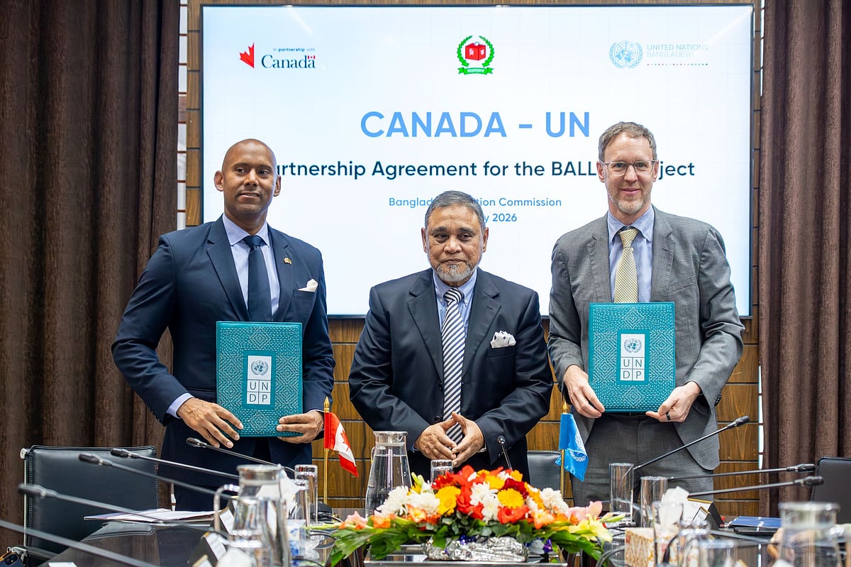The United Nations Development Programme (UNDP) and the High Commission for Canada in Bangladesh on Sunday signed a Memorandum of Understanding (MoU) at the Bangladesh Election Commission to support free, fair and inclusive elections