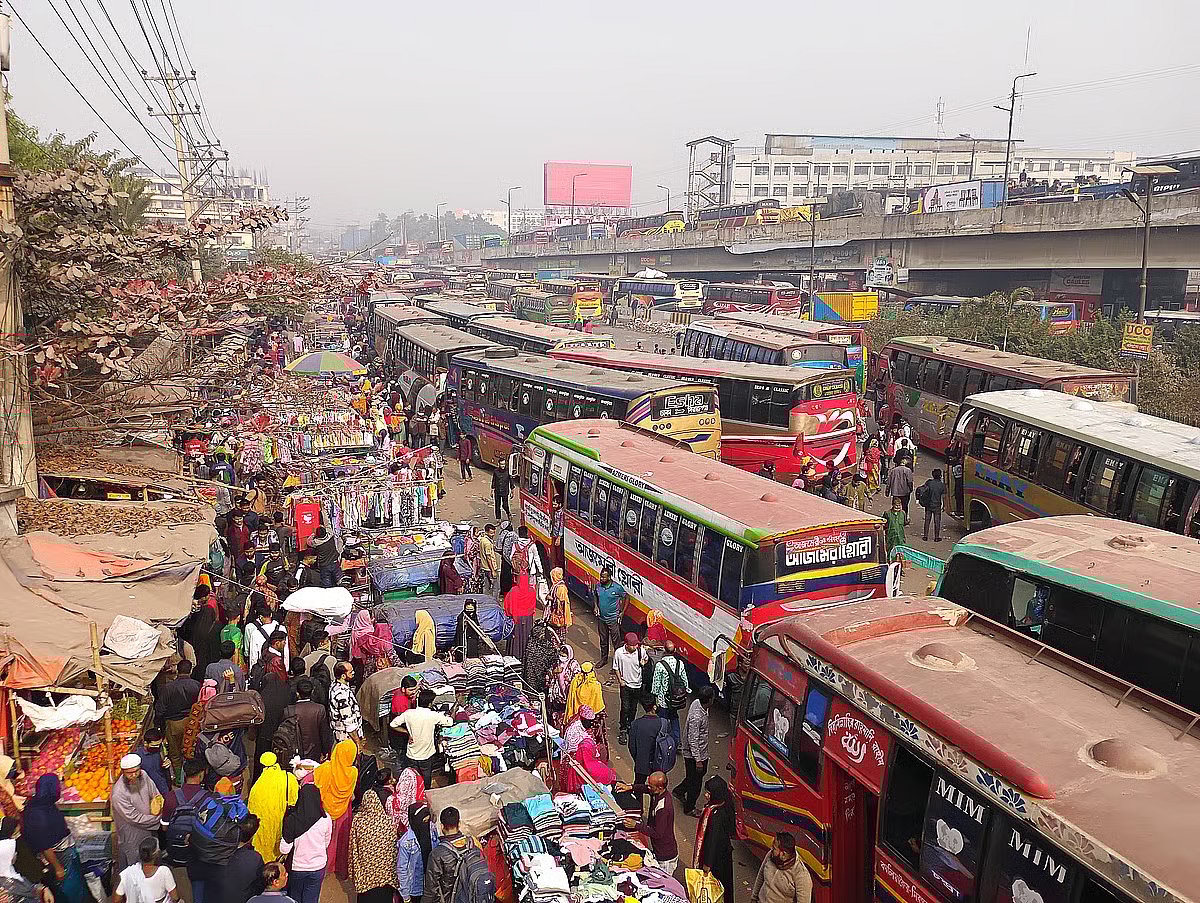 People heading home for the election crowd Chandra Mor in Kaliakair upazila of Gazipur on 10 February 2026.