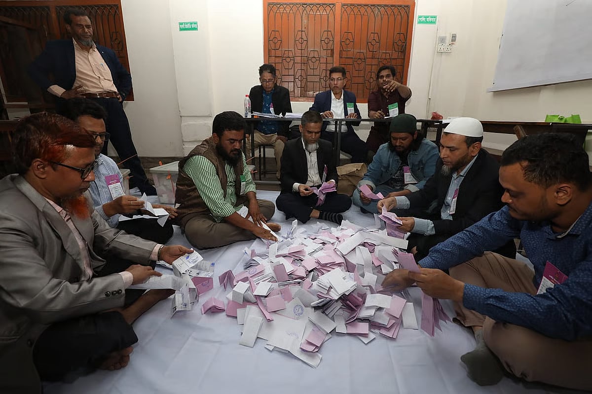 Vote counting begins at Barnamala Adarsha School and College, Kadamtali, Dhaka on 12 February 2026