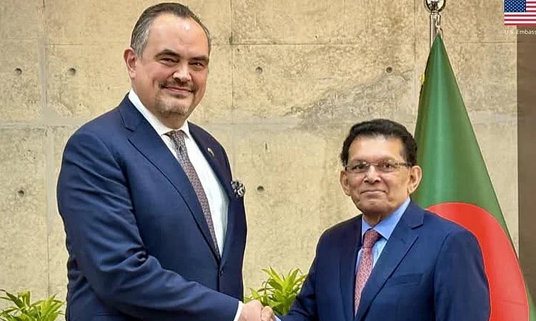 US ambassador to Bangladesh, Brent Christensen, calls on foreign minister Khalilur Rahman at the foreign ministry on 23 February 2026