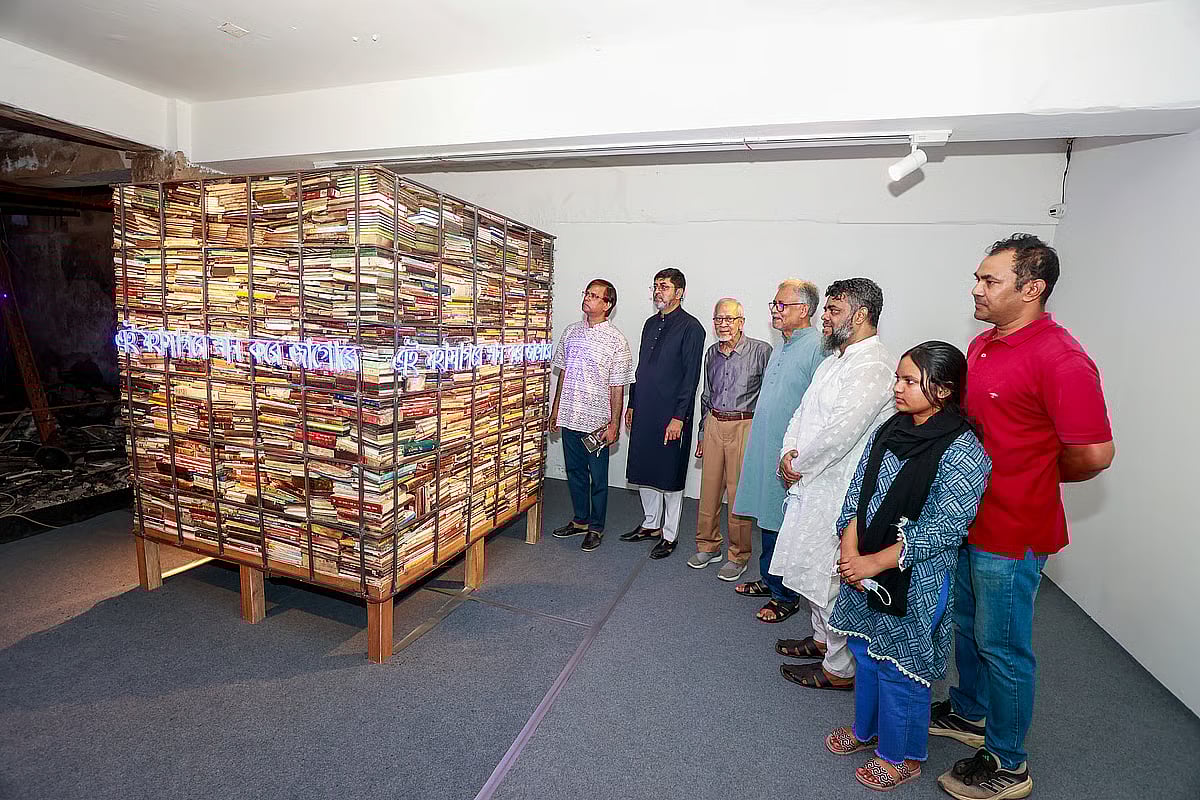Members of Bangladesh Poribesh Andolon (BAPA), led by its president Nur Mohammad Talukdar, visited the exhibition at burned Prothom Alo building at Karwan Bazar, Dhaka on 1 March 2026