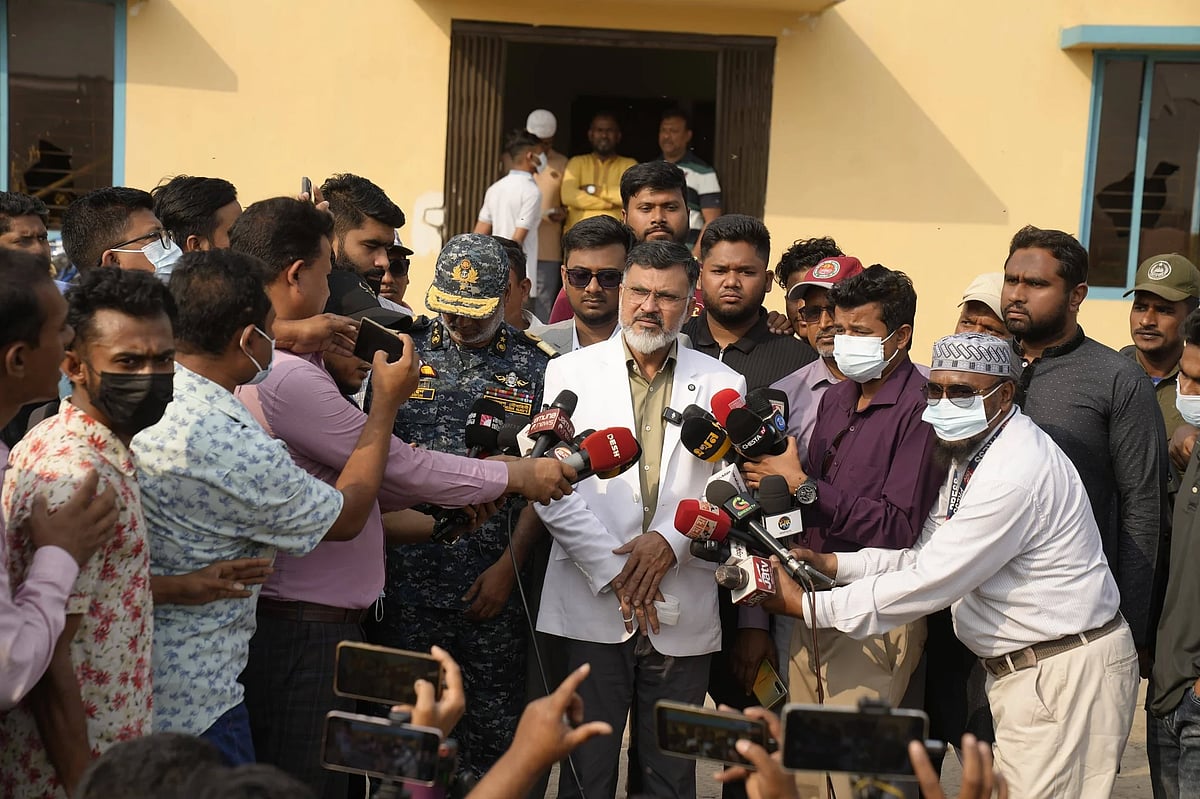 DNCC administrator Md. Shafiqul Islam Khan talks to the media on 3 March 2026